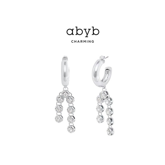 Hottest celebrity earring - Picture 2 of 4